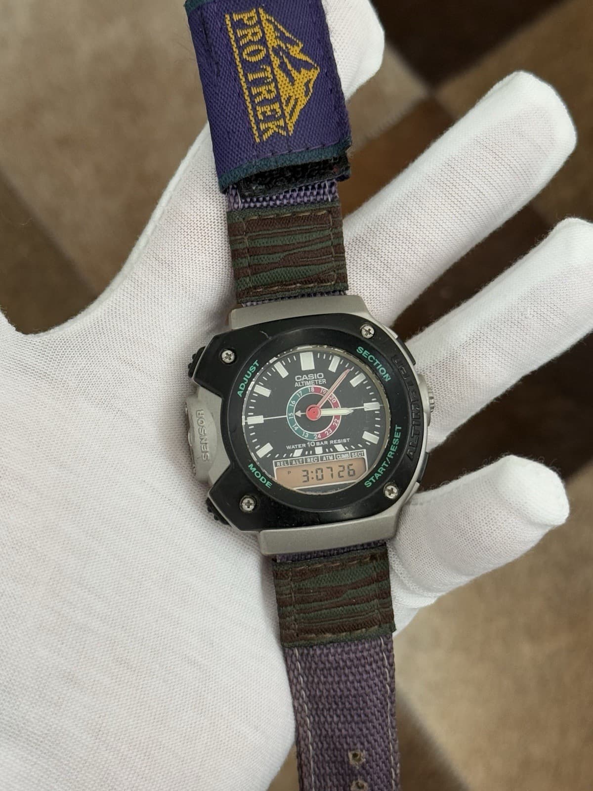 Rare Vintage Casio Pro Trek APX-100 Men’s Altimeter Ana-Digi Sport Watch JDM 90s