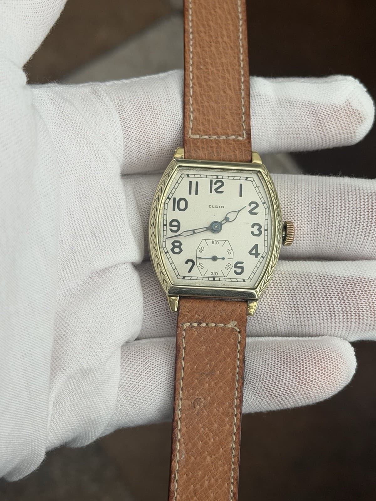 Vintage Elgin Art Deco Men’s Engraved Manual Wind Classic Dress Watch