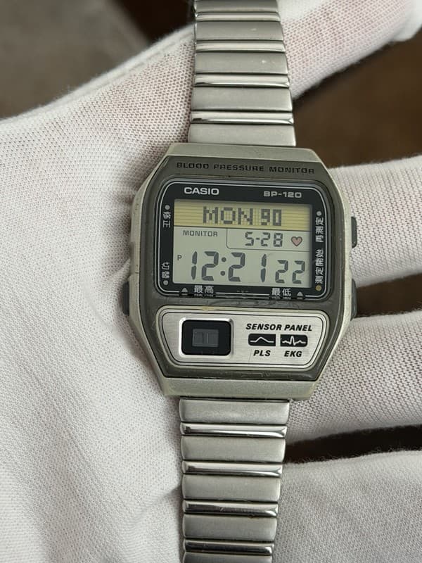 Rare Vintage Casio Blood Pressure Monitor BP-120 Men’s Digital Sports Watch JDM