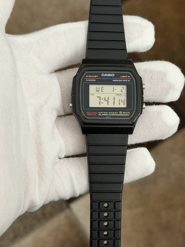 Rare Vintage Casio W-47 Men’s Alarm Chronograph Digital Sports Watch JDM 1980s