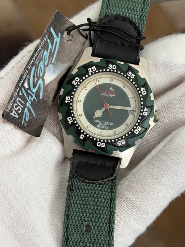 NOS Rare Vintage Freestyle Shark Men’s Quartz Sports Watch JDM 1980s