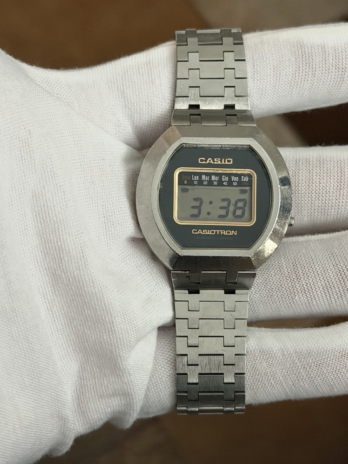Rare Vintage Casio Casiotron 0-11 Men’s Italian Calendar Digital Watch JDM 1970s