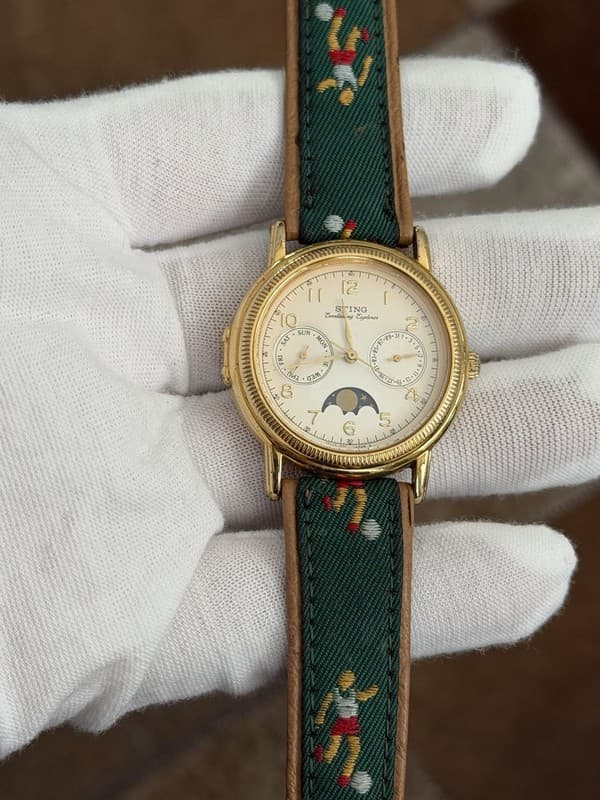 Rare Vintage Casio Sting STN-300 Moon Phase Triple Calendar Dress Watch JDM 80s
