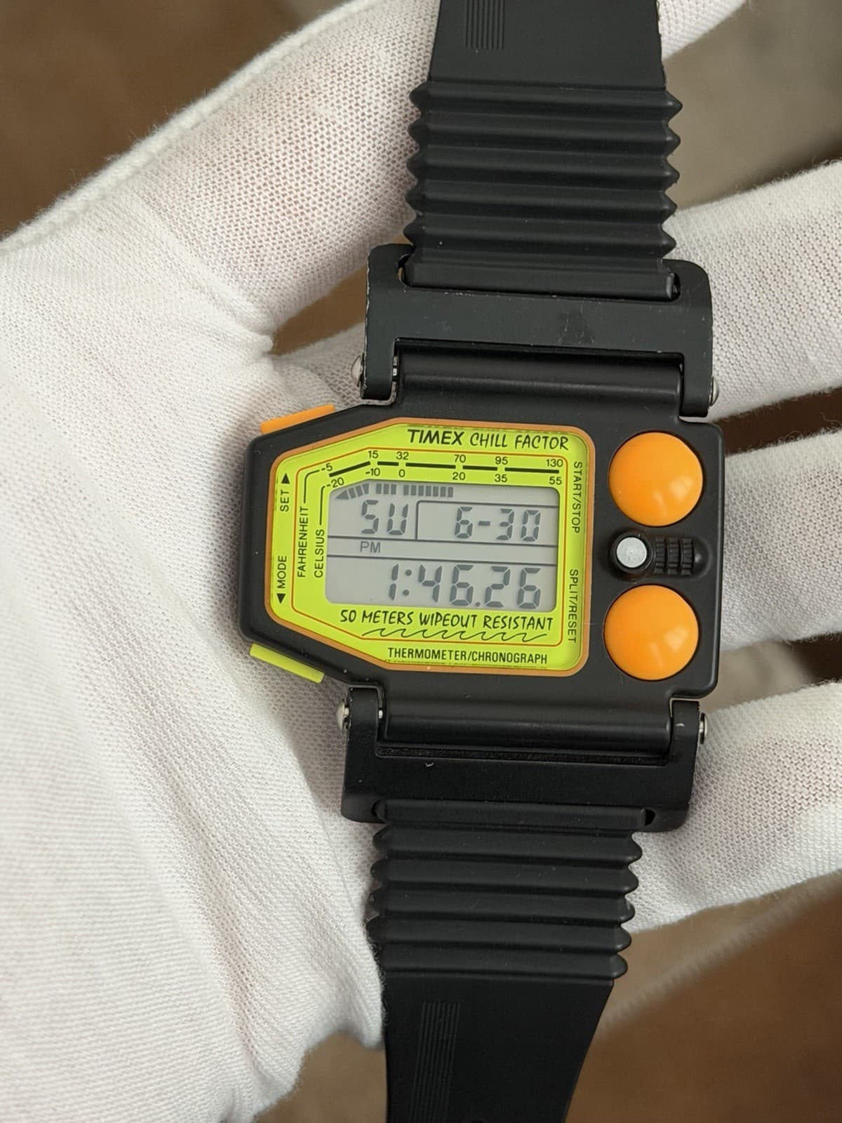Rare Vintage Timex Skiathlom Chill Factor Men’s Digital Sports Ski Watch 1980s