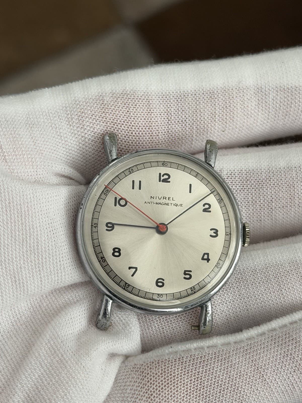 Rare Vintage Nivrel Soviet 17J Manual Wind Men’s Classic Dress Watch 1960s