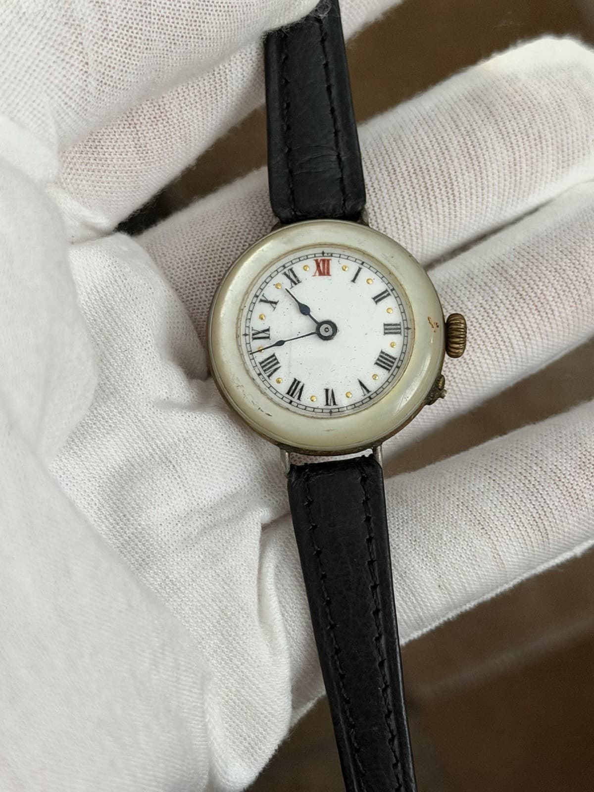 Vintage Mother Of Pearl Enamel Dial Art Deco Manual Wind Dress Watch 1920s