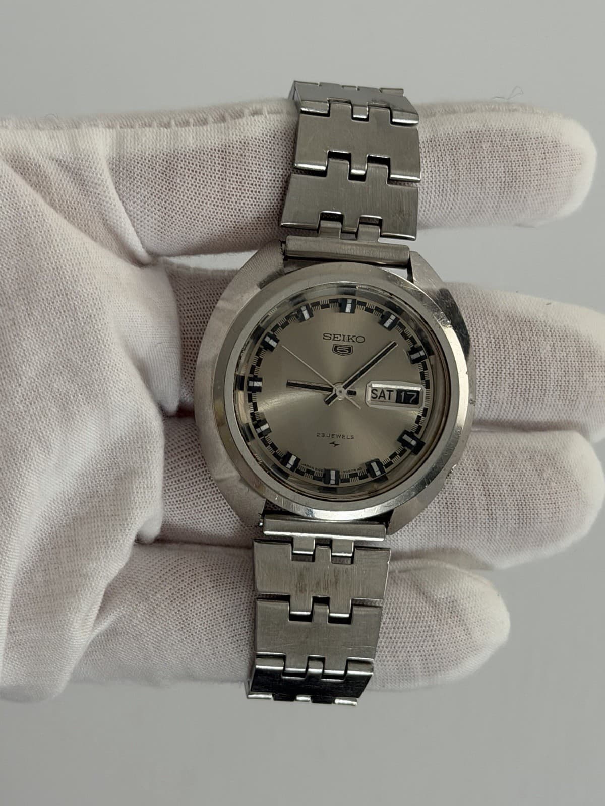 Seiko 5 5126-7030 Men’s Vintage 23J Automatic Dress Sports Watch JDM 1960s