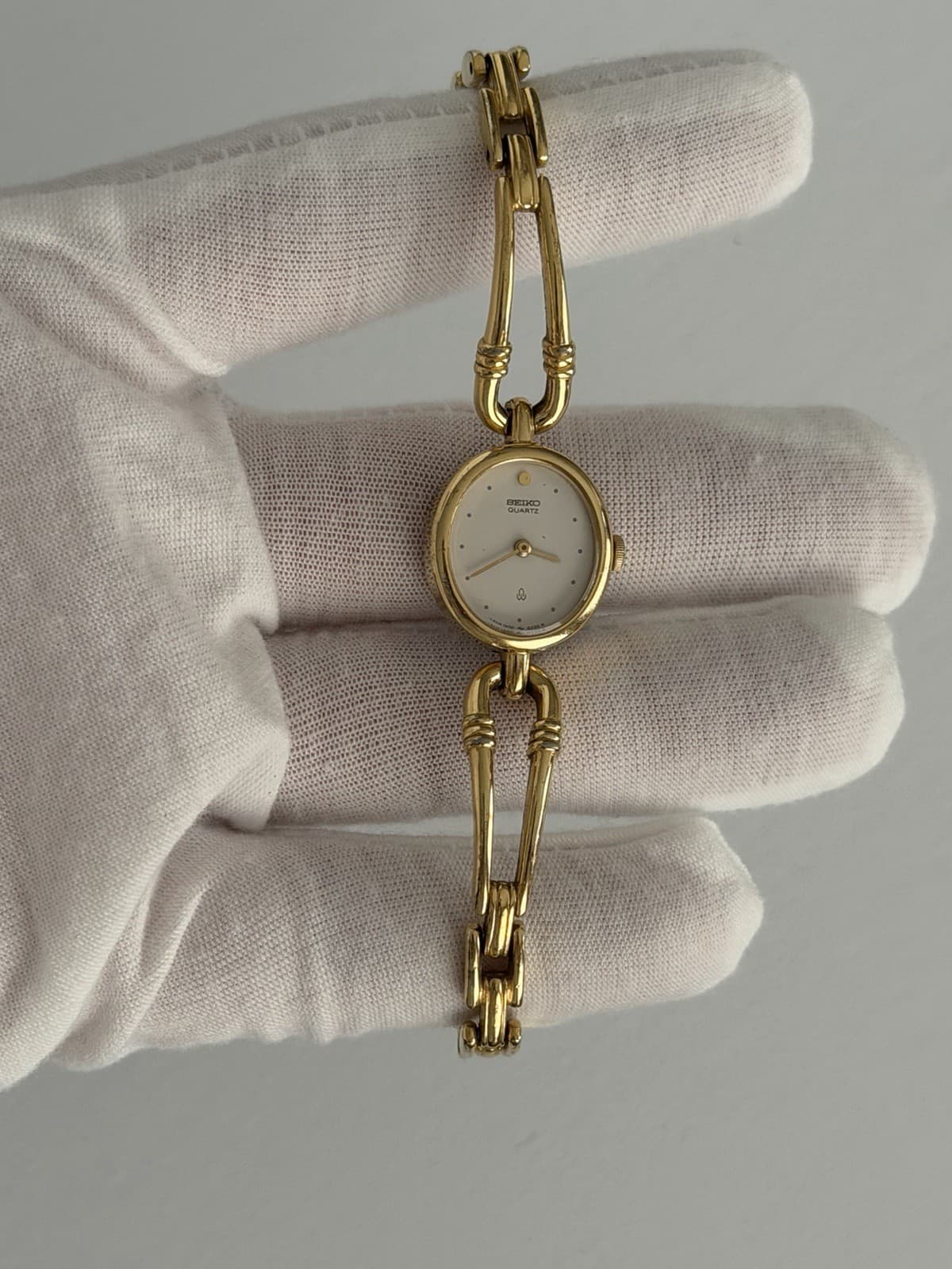 Seiko 1400-5180 Ladies Vintage Quartz Fancy Classic Bracelet Dress Watch JDM 80s