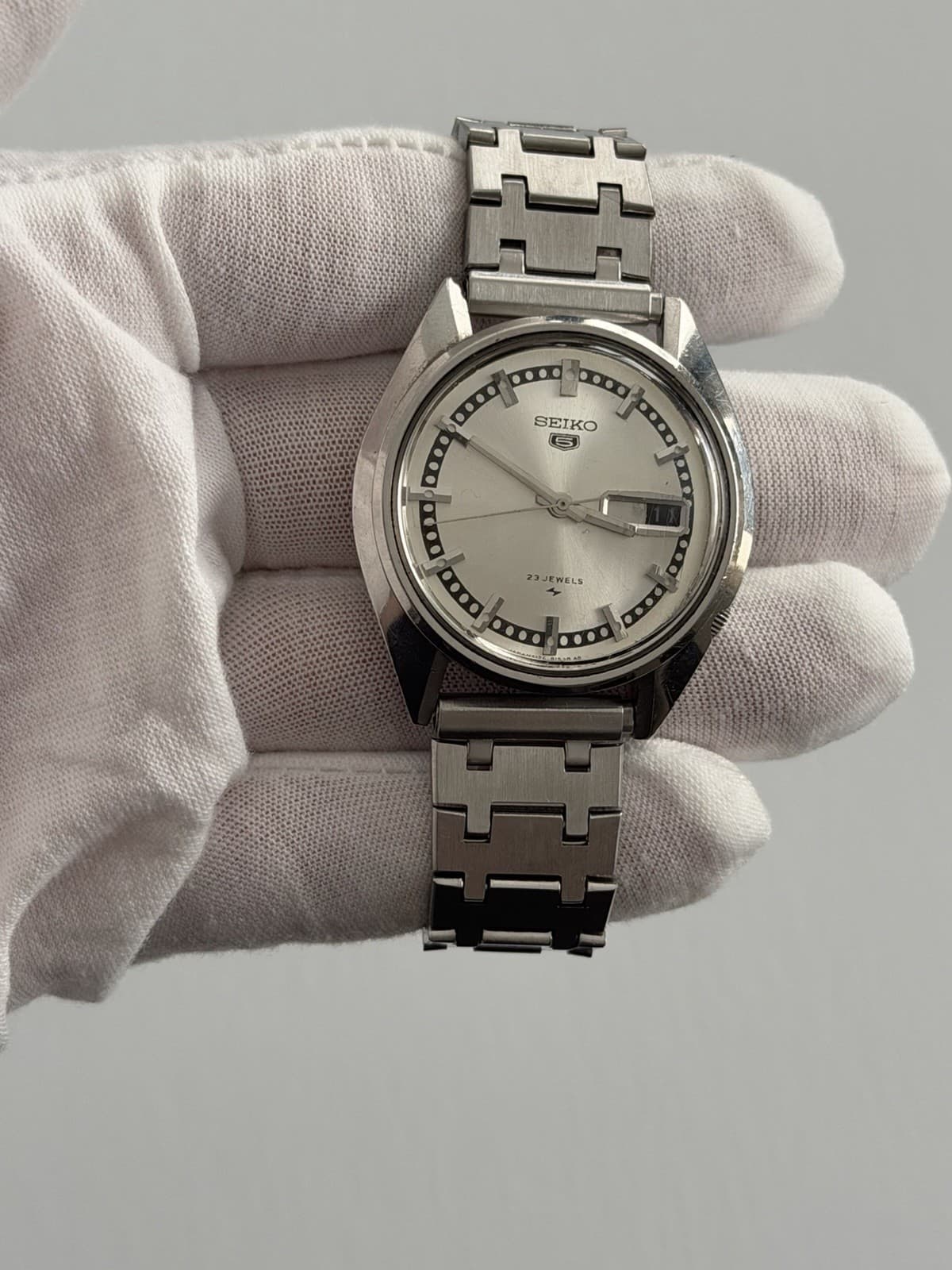 Seiko 5 5126-8110 Men’s Vintage 23J Automatic Dress Sports Watch JDM 1960s