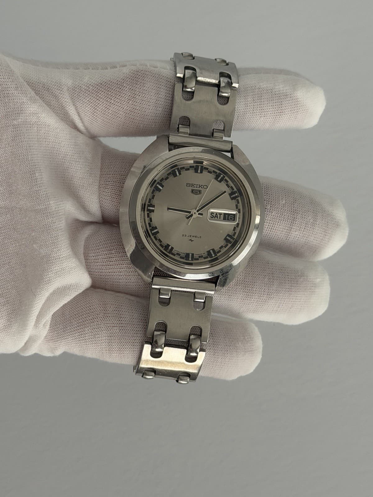Seiko 5 5126-7030 Men’s Vintage 23J Automatic Dress Sports Watch JDM 1960s