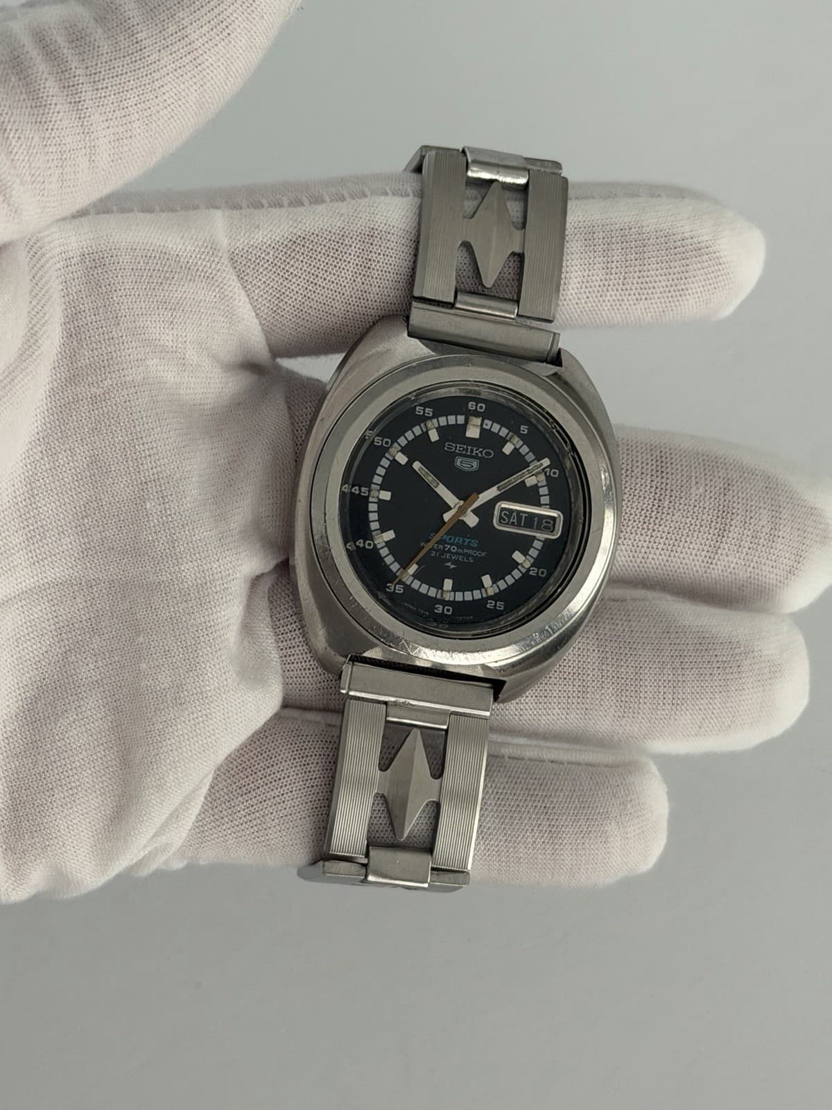 Seiko 5 Sports 7019-7050 Men’s Vintage Automatic Classic Sports Watch JDM 1970s