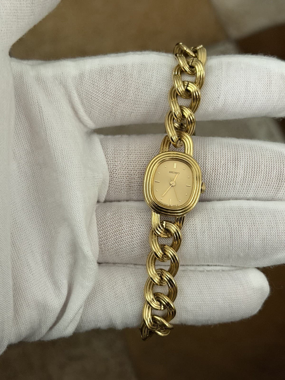Seiko 2C21-5510 Vintage Fancy Classic Bracelet Dress Watch JDM 1980s