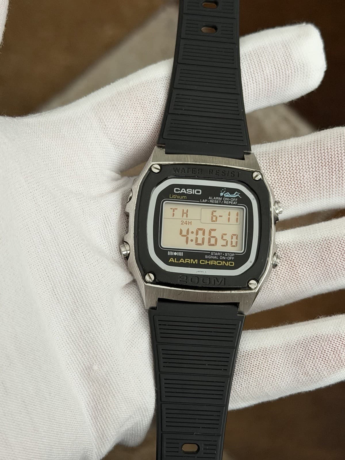 Rare Vintage Casio Swimmer DW-1000 Men’s Digital Sports Watch JDM 1980s - Image 1