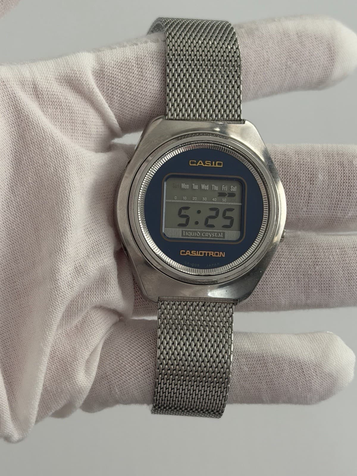 Casio Casiotron 04-504 Men’s Vintage Digital Sports Watch JDM 1970s