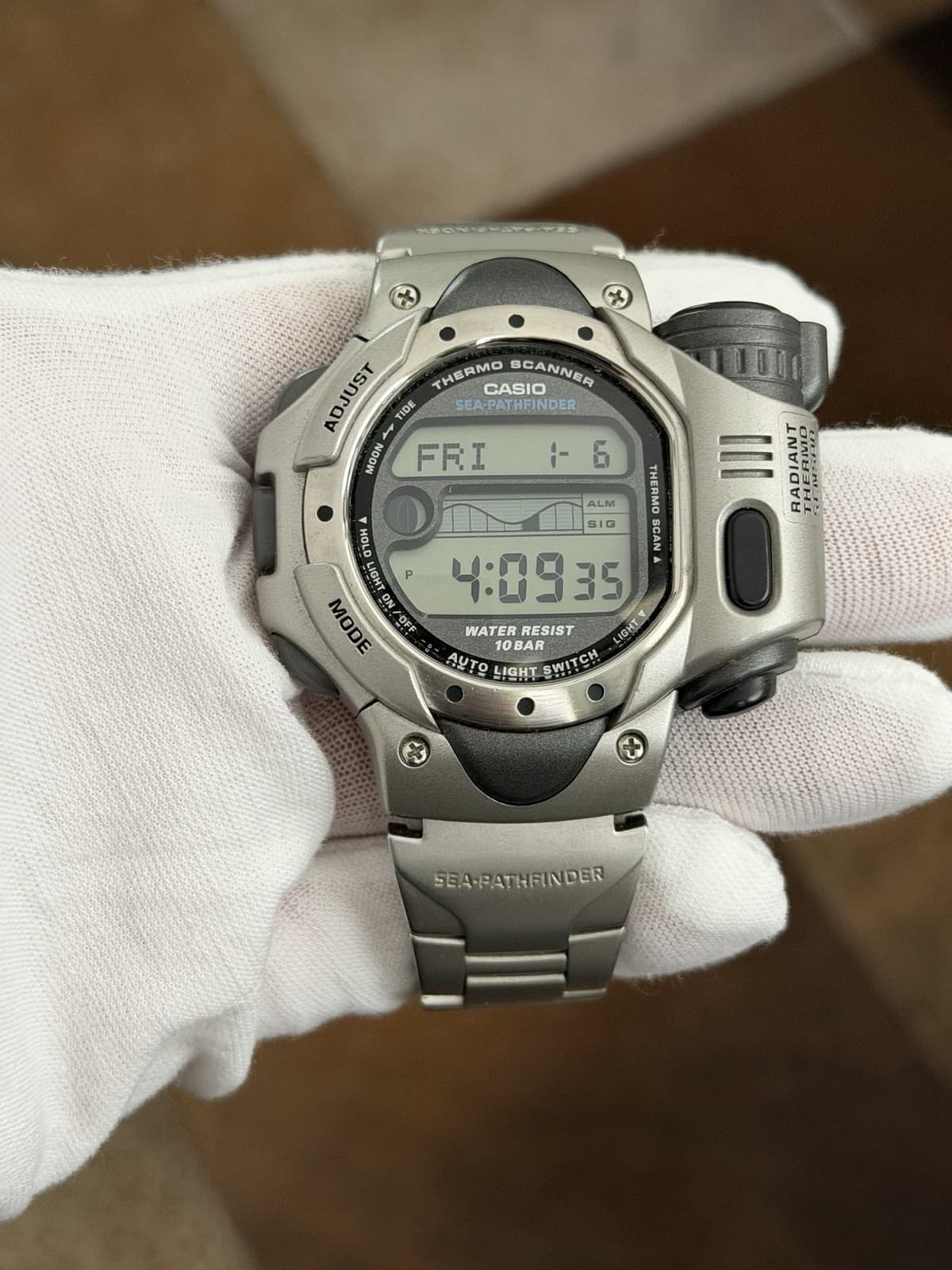 Rare Vintage Casio Sea-Pathfinder Thermo Scanner SPF-10 Men’s Digital Watch JDM - Image 1