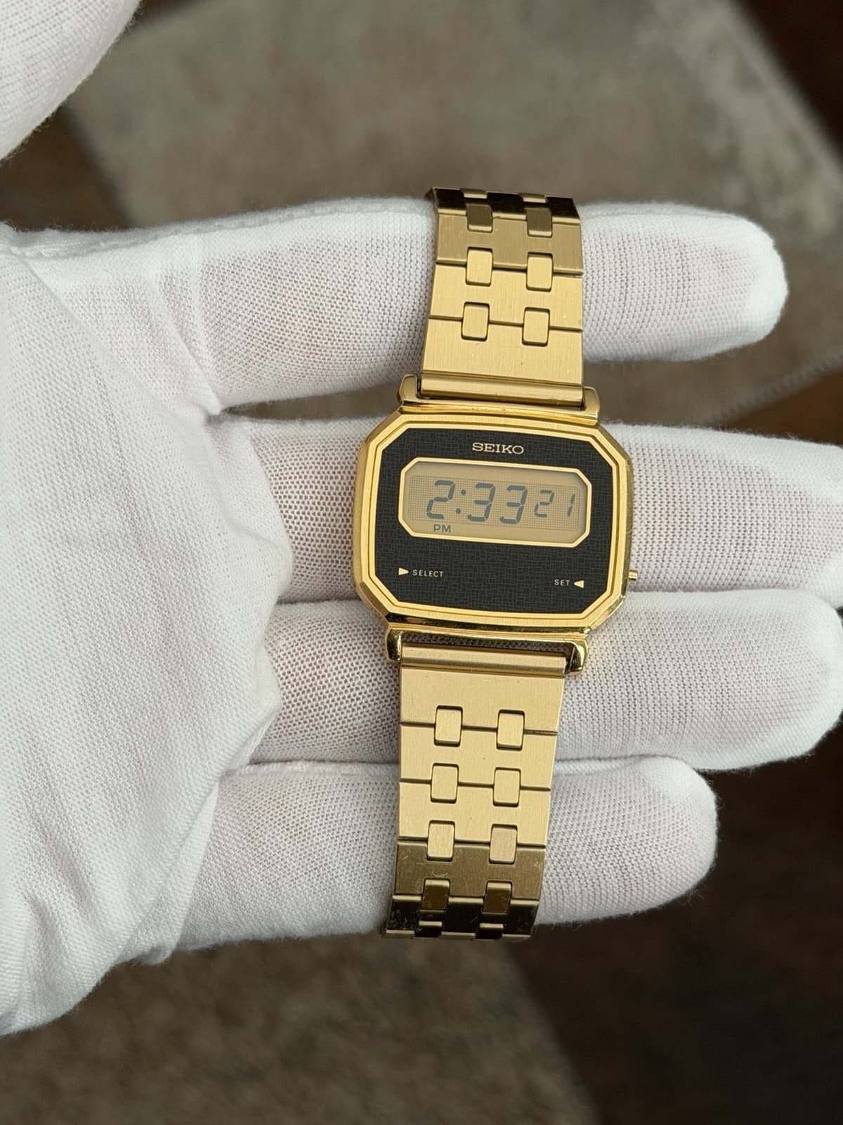 Seiko F221-4010 Men’s Vintage Digital LCD Dress Sports Watch JDM 1970s