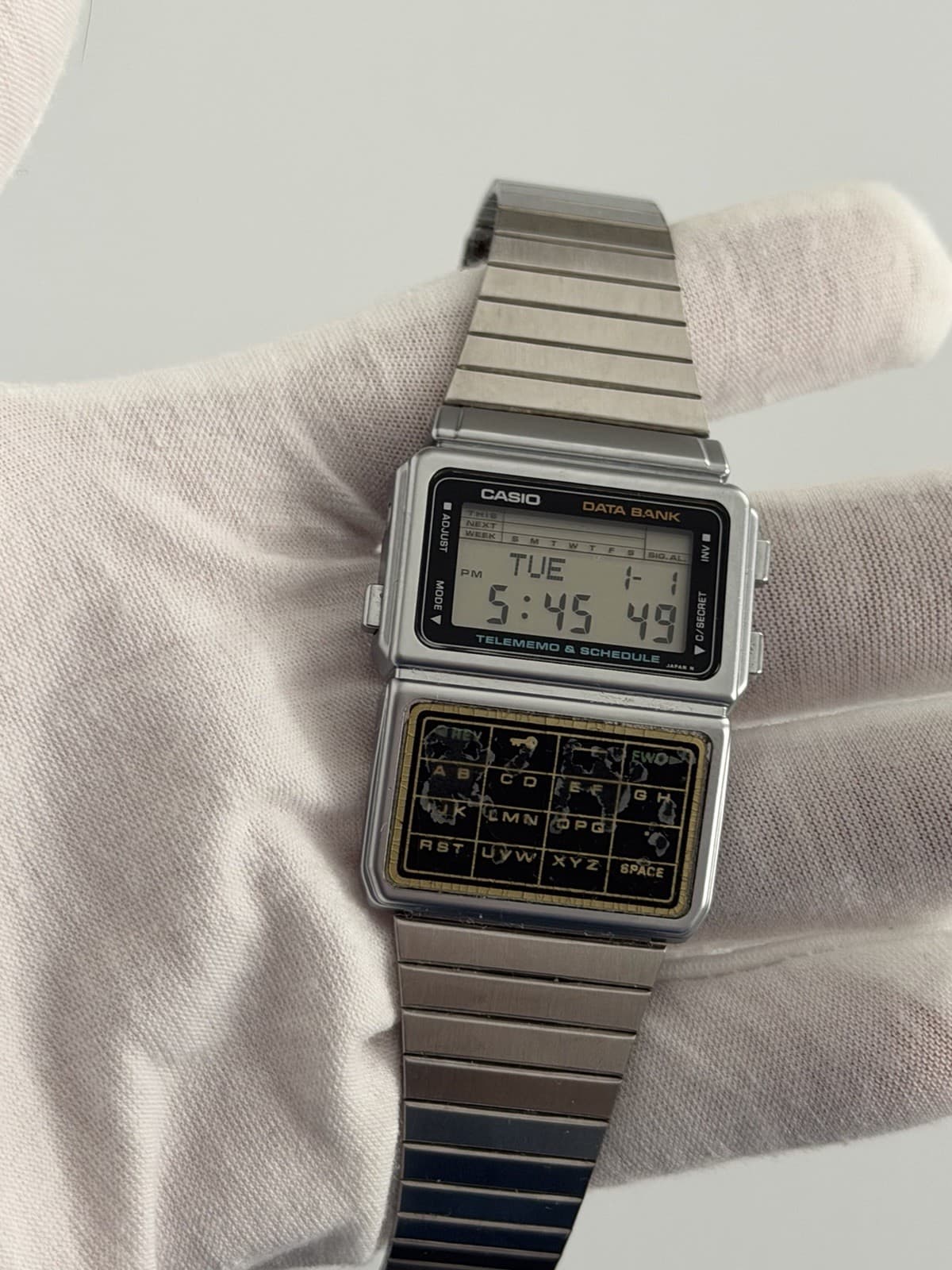 Casio Data Bank Calculator DBC-600 Men’s Vintage Digital Sports Watch JDM 1980s