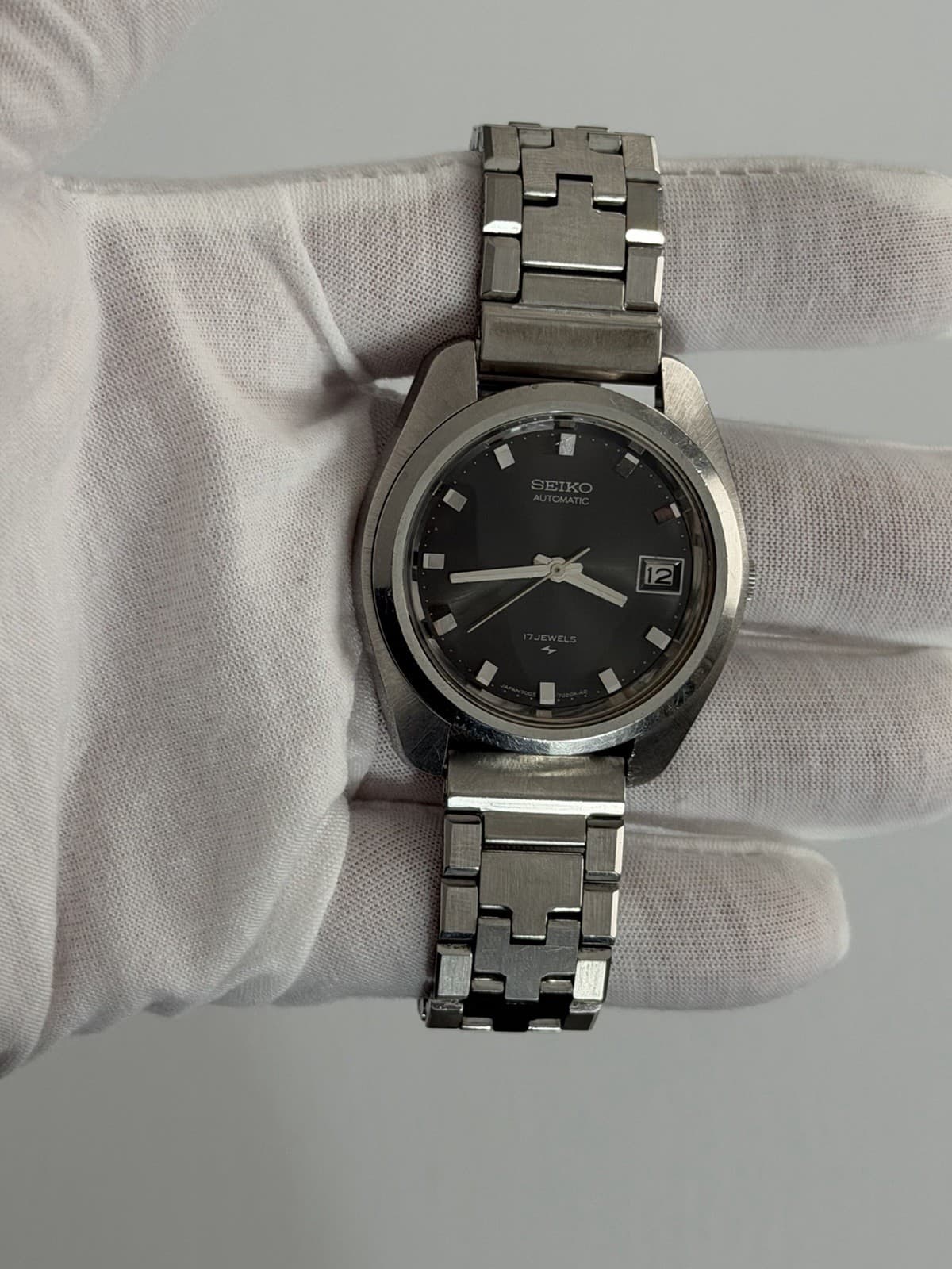 Seiko 7005-7030 Men’s Vintage 17J Automatic Classic Dress Watch JDM 1970s