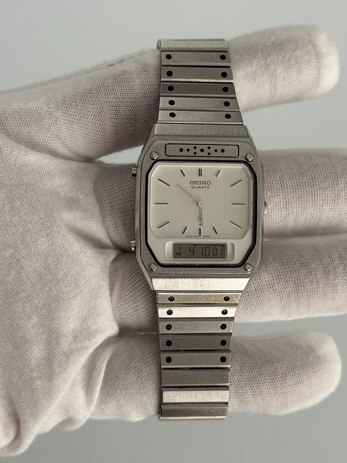 Seiko Quartz H249-5070 Men’s Vintage Ana-Digi Sports Watch JDM 1980s