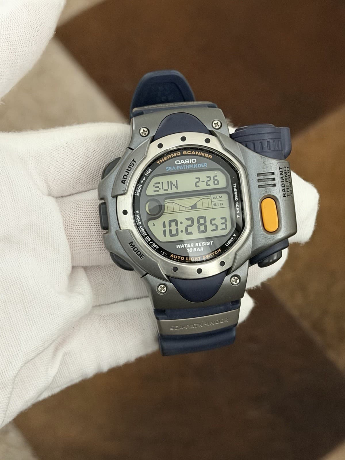 Rare Vintage Casio Sea-Pathfinder Thermo Scanner SPF-10 Men’s Digital Watch JDM - Image 1