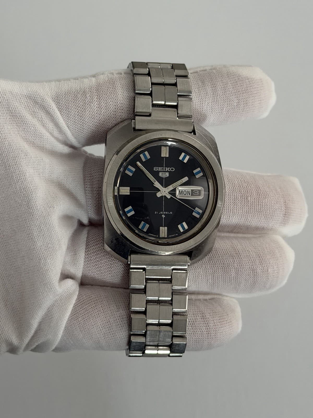 Seiko 5 6119-8220 Men’s Vintage 21J Automatic Dress Sports Watch JDM 1960s