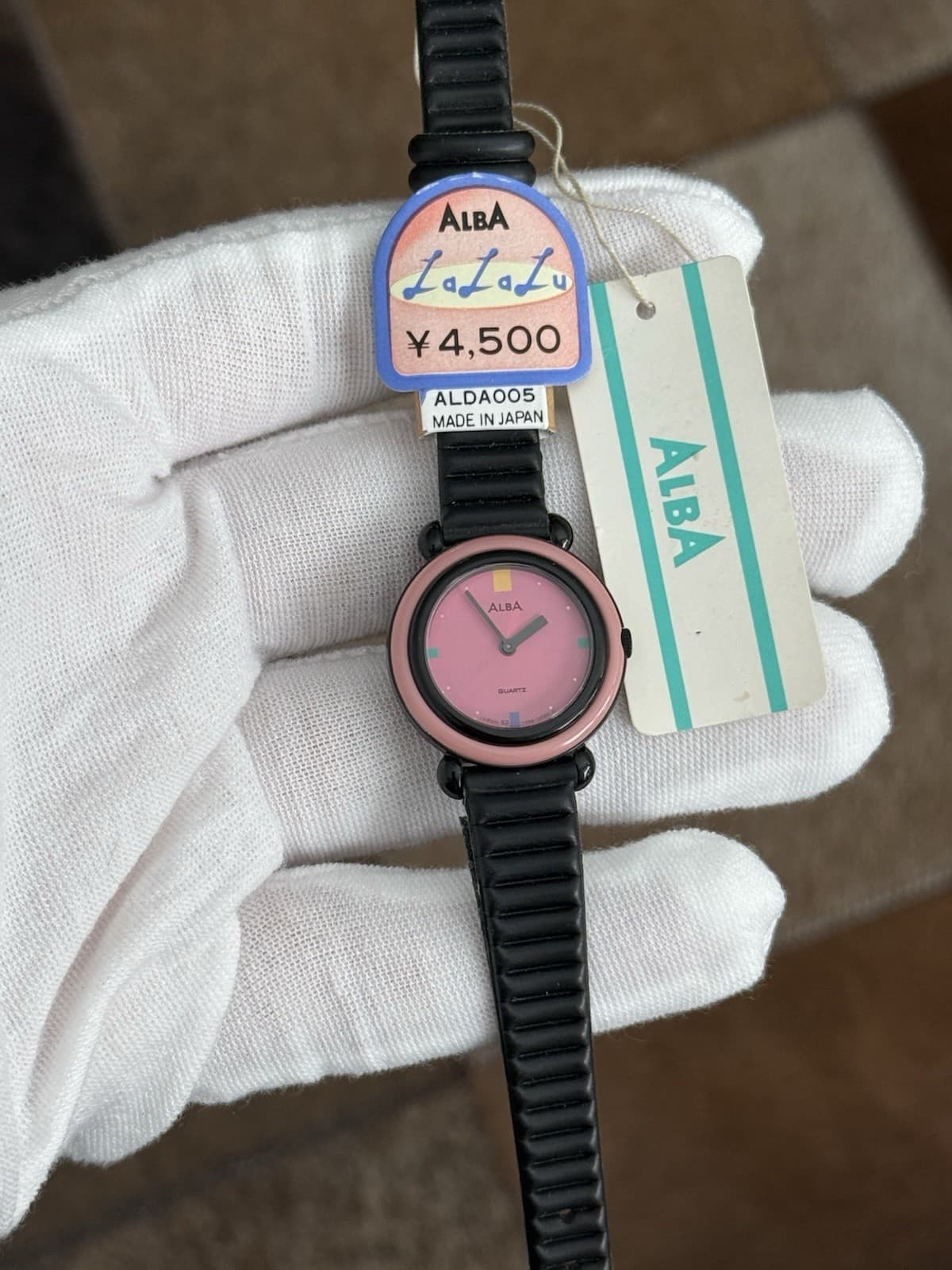 NOS Rare Vintage Alba Y588-0110 Ladies Quartz Watch JDM 1980s - Image 1
