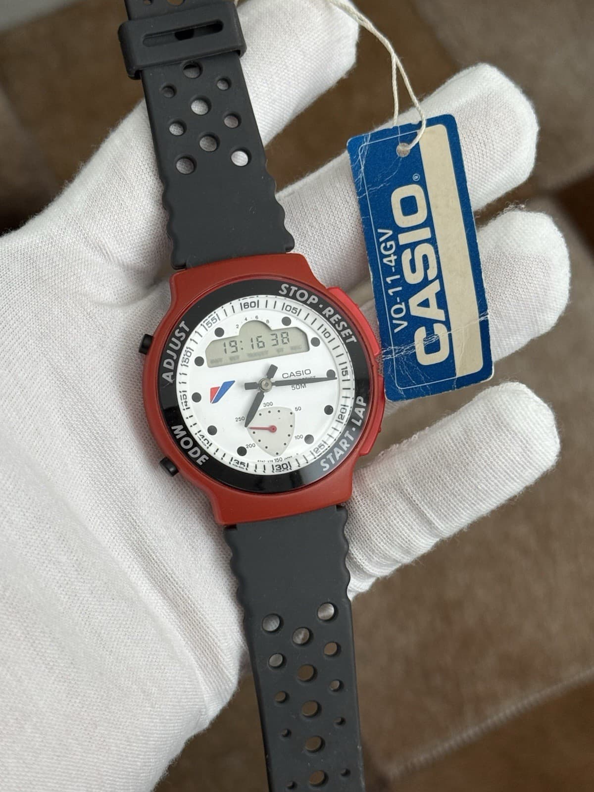 NOS Rare Vintage Casio VQ-11 Men’s Ana-Digi Sports Watch JDM 1980s Module 731 - Image 1