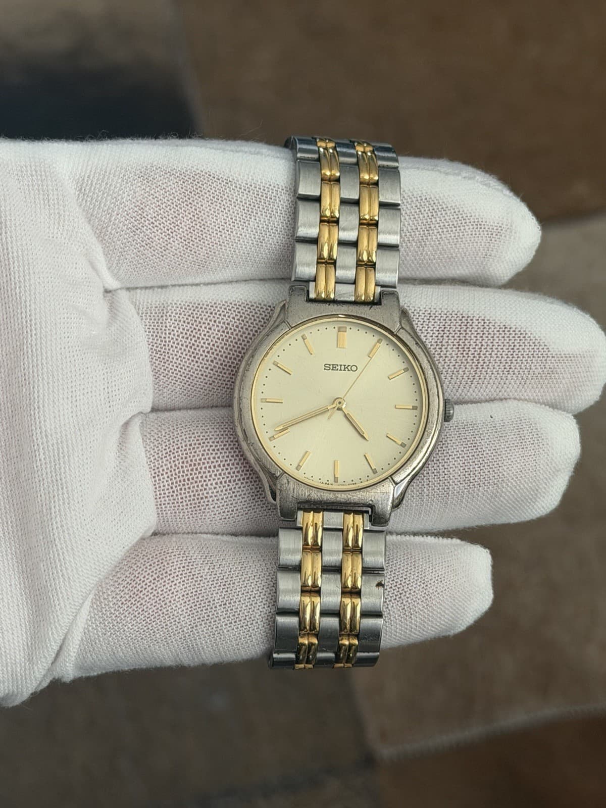 Rare Vintage Seiko V701-2B50 Classic Quartz Dress Watch JDM 1980s - Image 1