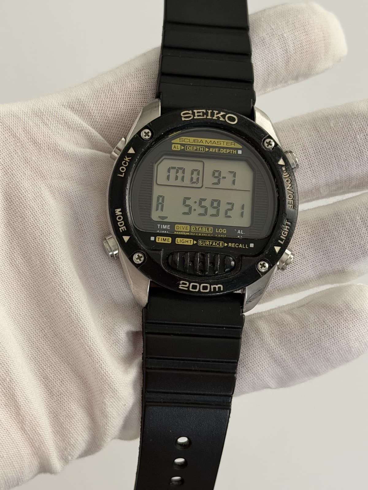 Seiko Scuba Master M705-5A00 Men’s Vintage Digital Diver Sports Watch JDM 1990s