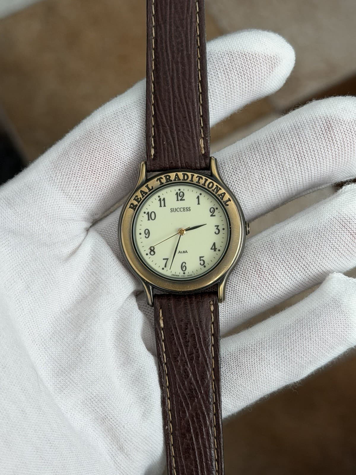 NOS Vintage Alba Success V701-1P80 Men’s Luminous Quartz Dress Watch JDM 1980s - Image 1
